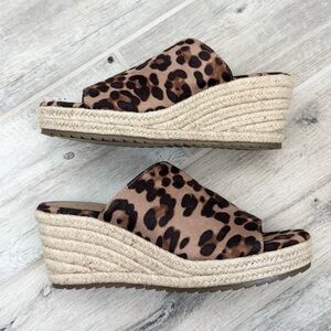 SOUL Naturalizer Cheetah Oodles Wedge Sandals